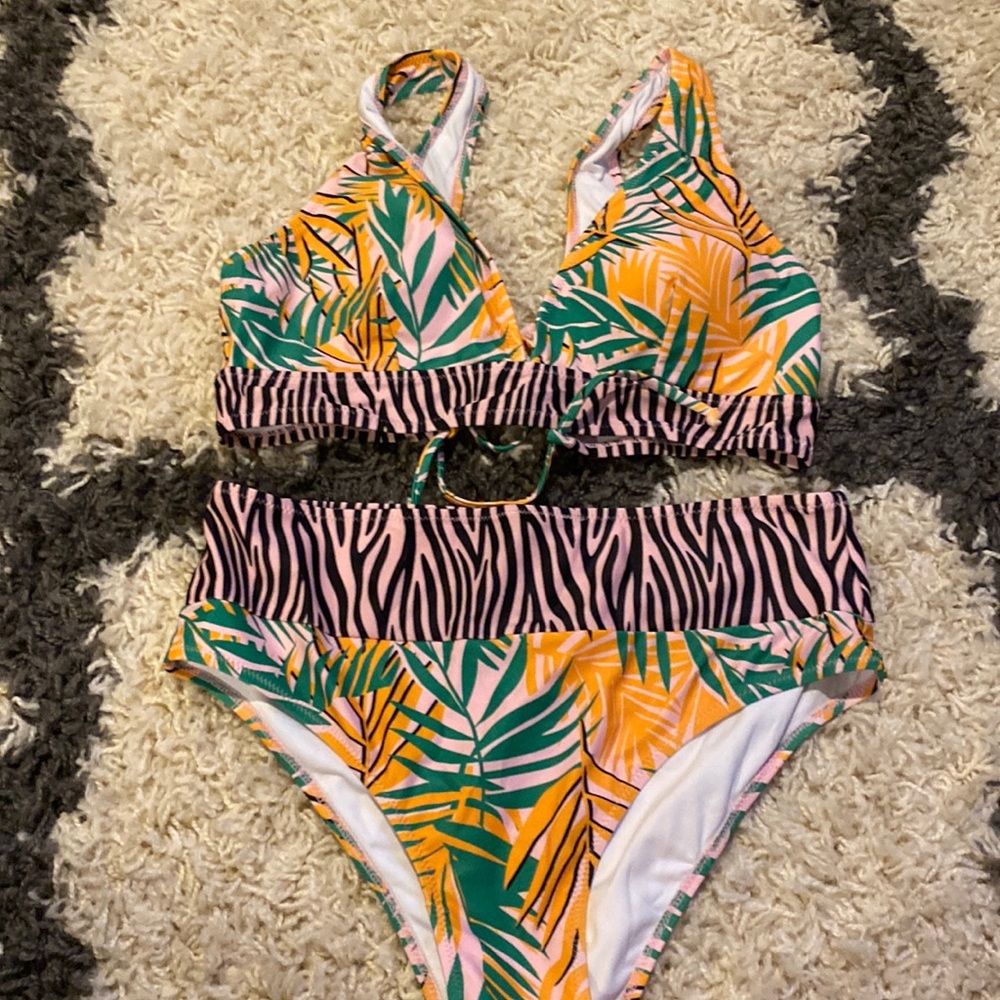 High waisted bikini
